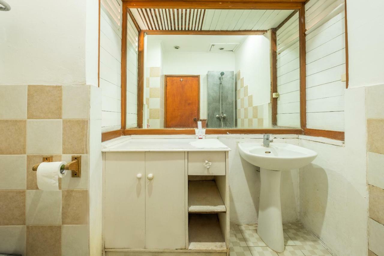 Oyo 1214 My Lagusa Otel Cimaja Dış mekan fotoğraf